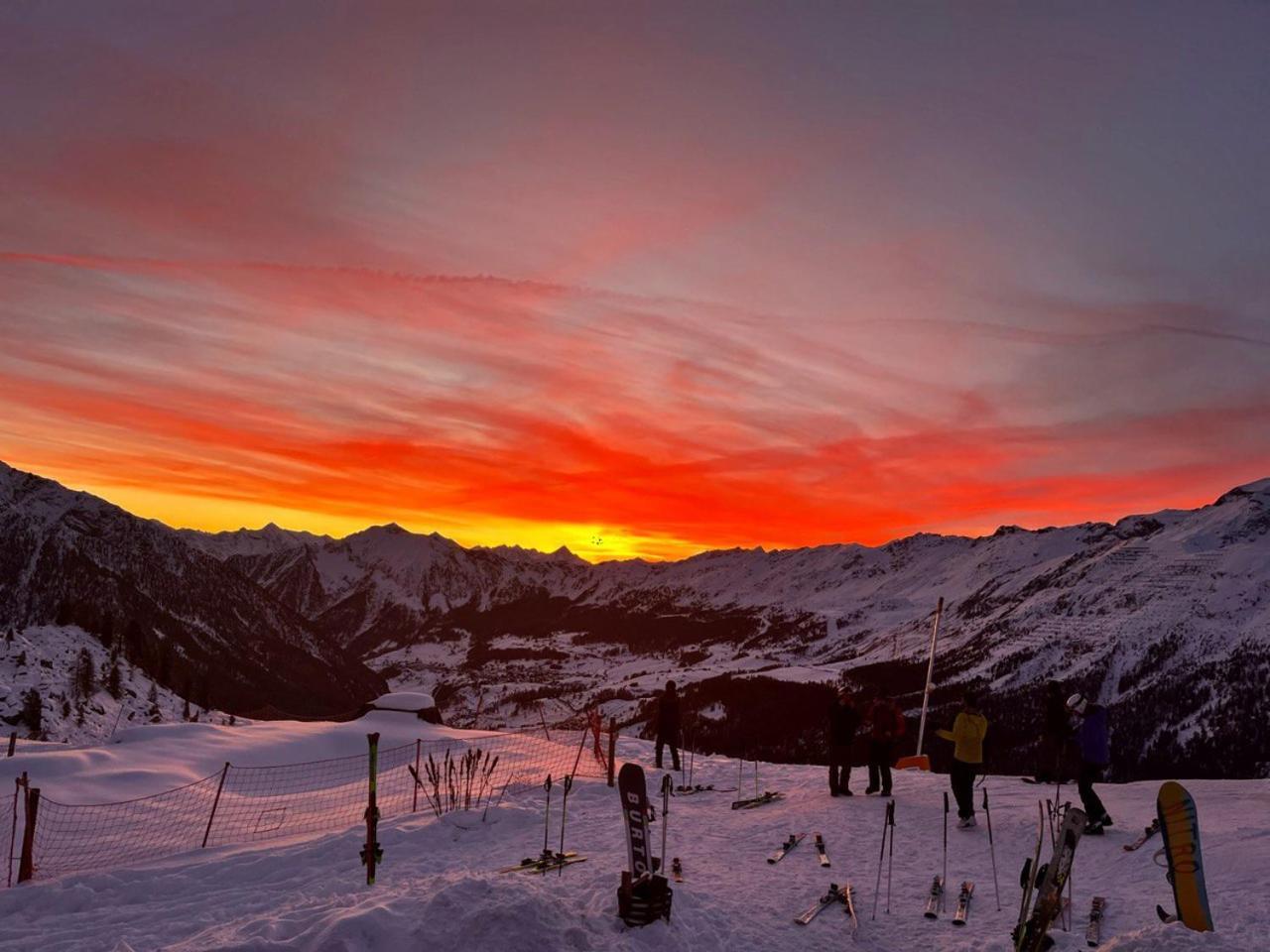 Rifugio Baita Belvedere Champoluc Eksteriør bilde